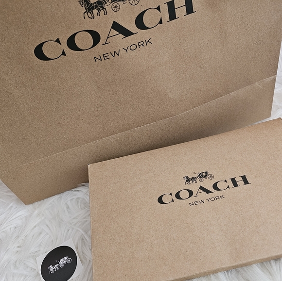 SOLD: SOLD SOLD Coach: Bag+box+paper bag! 💯🔥 - Picture 12 of 15